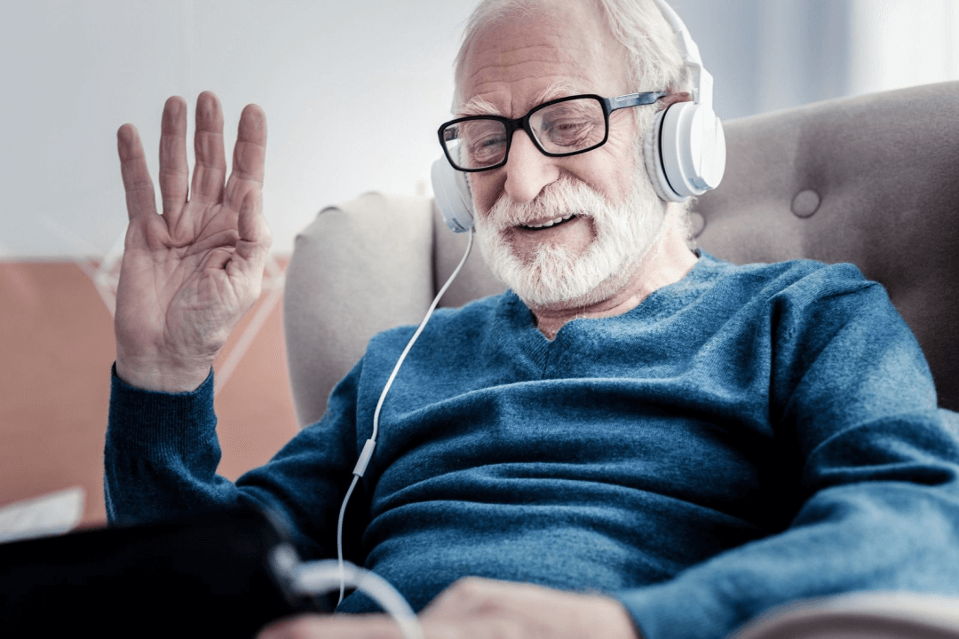 Effectively Connect with Senior Clients